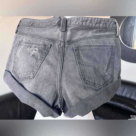 FREE PEOPLE ROMEO ROLLED CUFFED shorts black distressed by design
size 28 - Picture 9 of 10